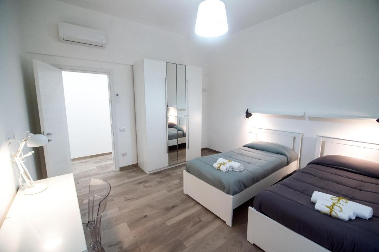 Nizza Apartment In Centro Salerno Bagian luar foto