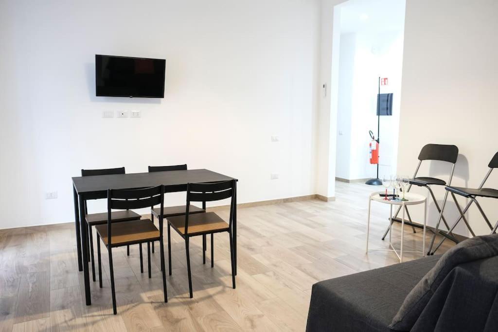 Nizza Apartment In Centro Salerno Bagian luar foto